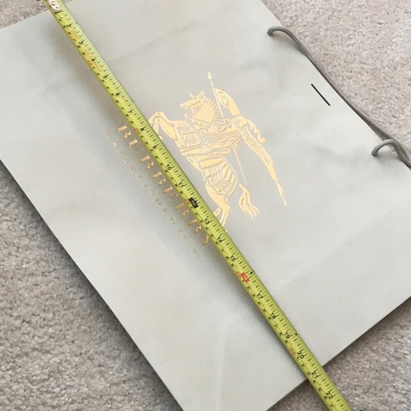 Burberry Shopping Bag - Picture 4 of 8